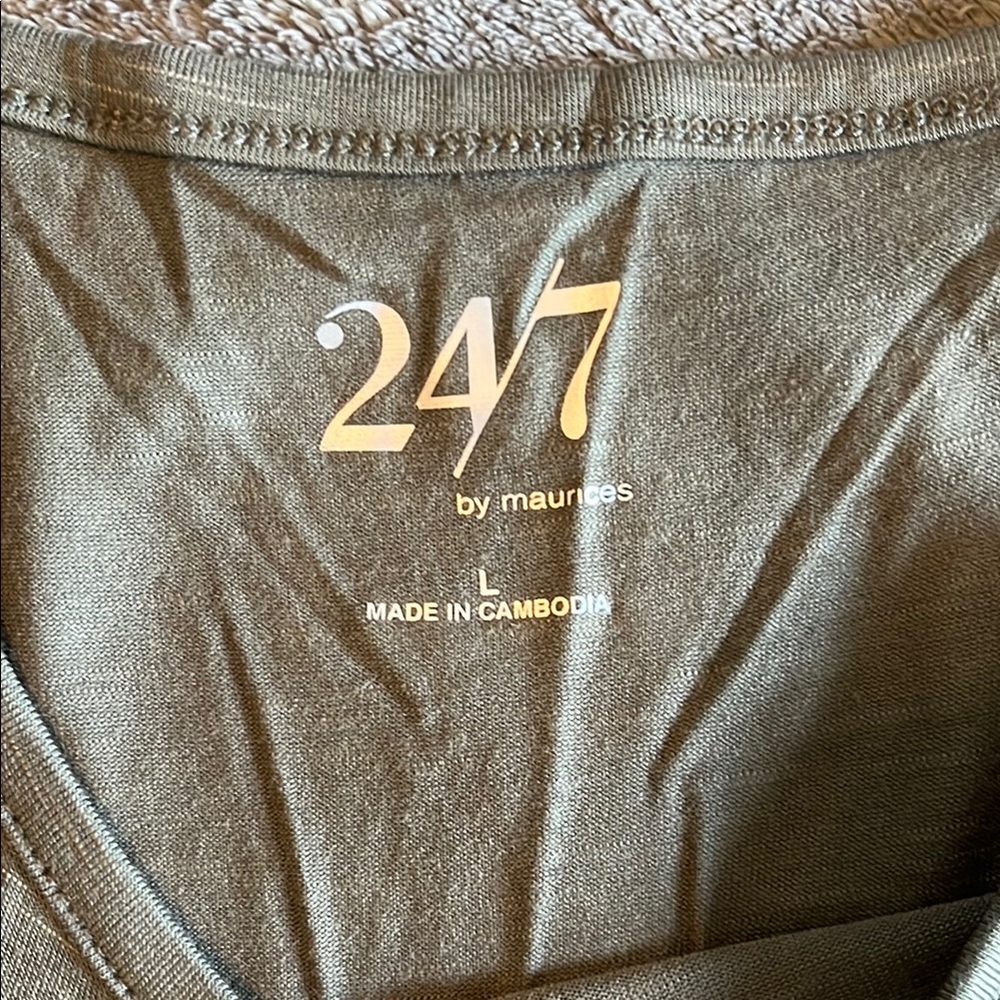 Maurice’s Green Racerback Tank - Picture 2 of 4